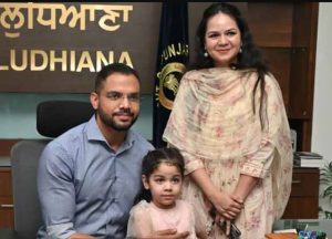 Jitendra Jorwal IAS Wife